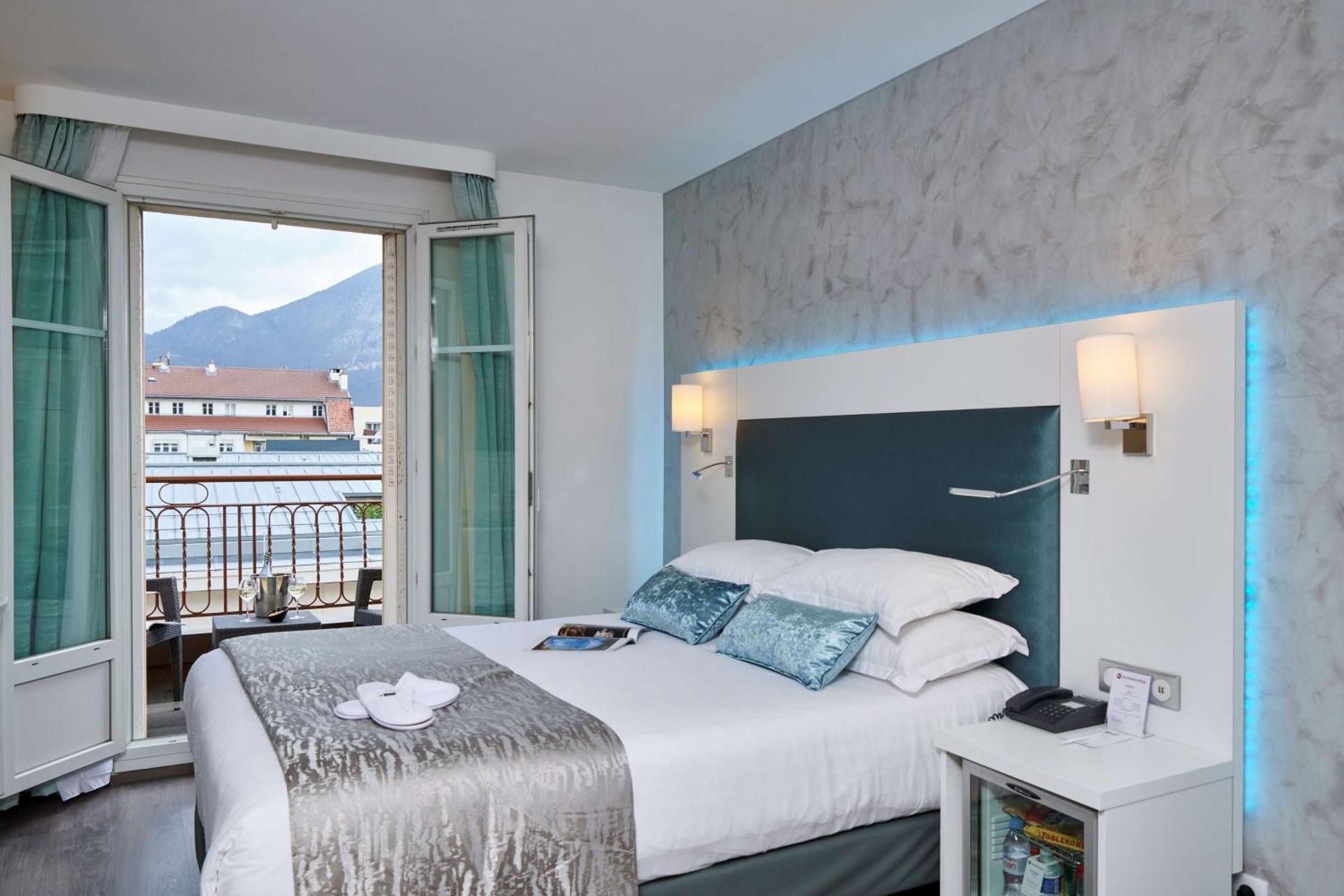Camera Queen Comfort con Balcone - Non Fumatori